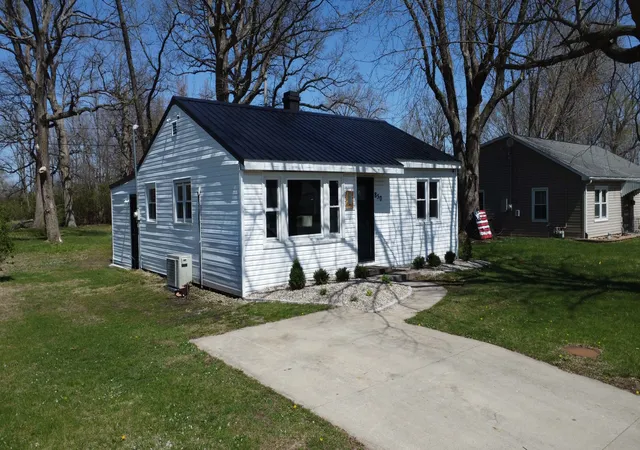 4th image of 850 E Locust St, Watseka, IL 60970 | MLS# 12612421