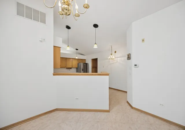 5th image of 848 Havenshire Rd #848, Naperville, IL 60565 | MLS# 12612533