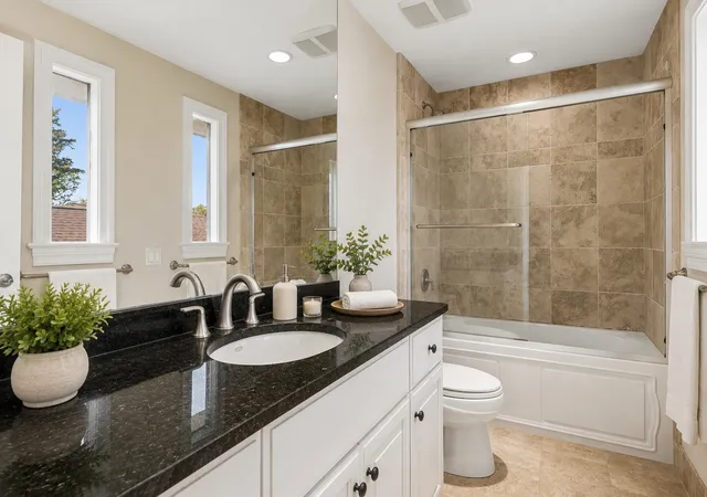 2nd image of 32 Kyle Ct, Willowbrook, IL 60527