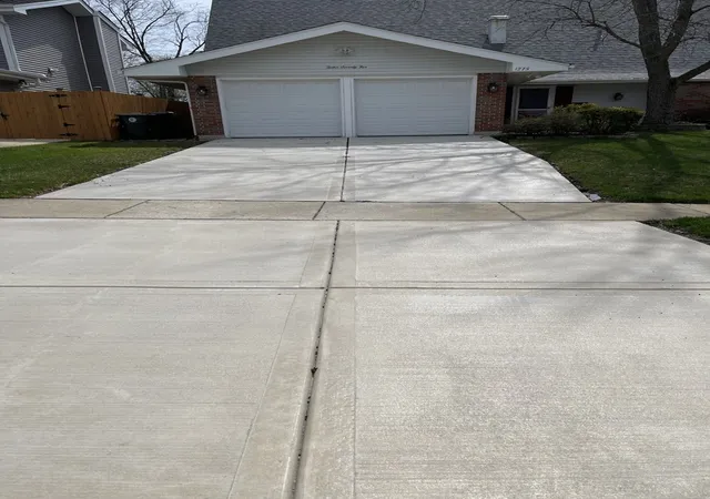 4th image of 1275 Rosedale Ln, Hoffman Estates, IL 60169 | MLS# 12612665