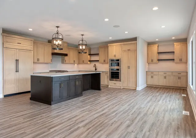 4th image of 1033 Emerald Dr, Naperville, IL 60540 | MLS# 12612747