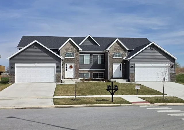 1st image of 3021 W 82nd Pl #A, Merrillville, IN 46410 | MLS# 12613087
