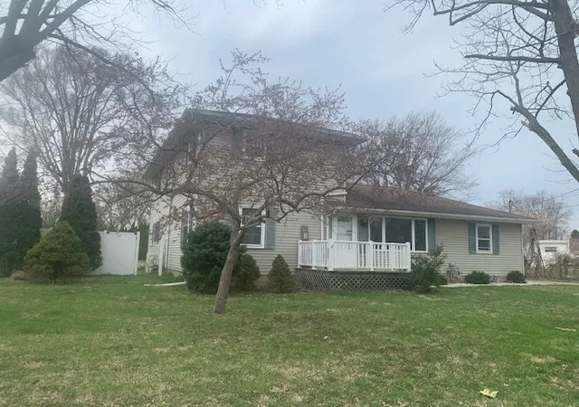 Homes for sale in Streator, IL | 1818 S Carr St, Streator, IL 61364 | MLS# 12613136