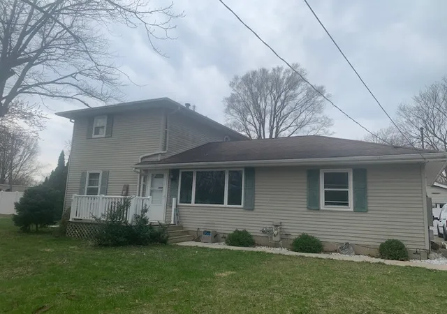 Homes for sale in Streator, IL | 1818 S Carr St, Streator, IL 61364 | MLS# 12613136