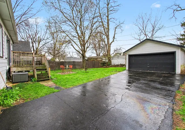 Photo 4 of Single family home for sale at 120 S Kinzie St, Thornton, IL 60476 | MLS# 12613169 | Listing updated on 2026-10-05