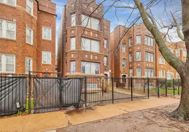 3rd image of 7927 S Langley Ave, Chicago, IL 60619 | MLS# 12613269
