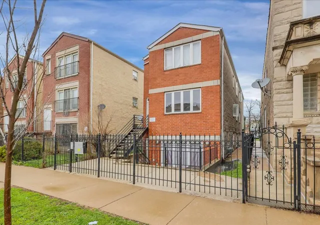 2nd image of 3518 W Lexington St, Chicago, IL 60624 | MLS# 12613361