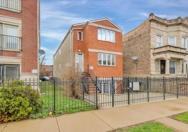 3rd image of 3518 W Lexington St, Chicago, IL 60624 | MLS# 12613361