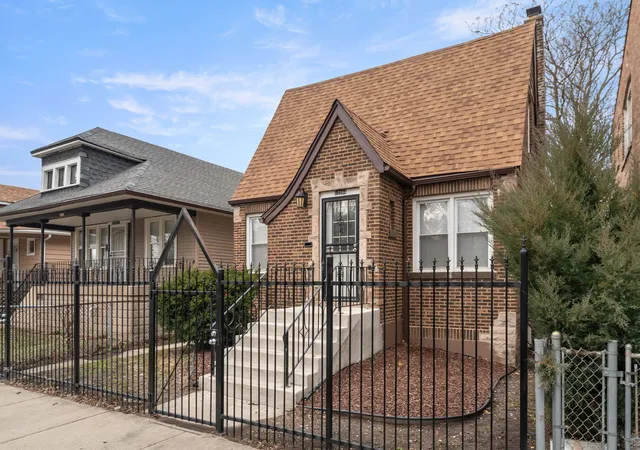 Homes for sale in Chicago, IL | 12044 S Perry Ave, Chicago, IL 60628 | MLS# 12613696