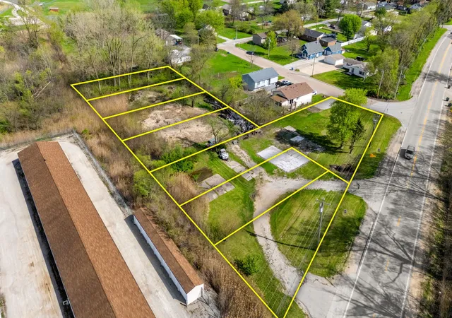 1st image of 201 N 2nd Ave, Carbon Cliff, IL 61239 | MLS# 12613735