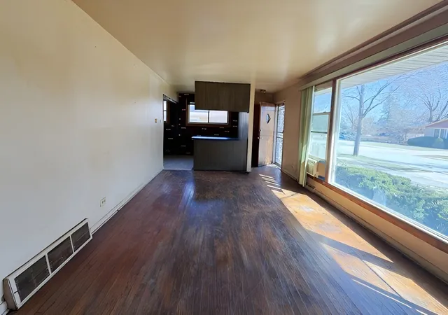 3rd image of 249 Eddy St, Chicago Heights, IL 60411 | MLS# 12613770