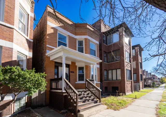 Homes for sale in Chicago, IL | 6961 S Eberhart Ave, Chicago, IL 60637 | MLS# 12613993