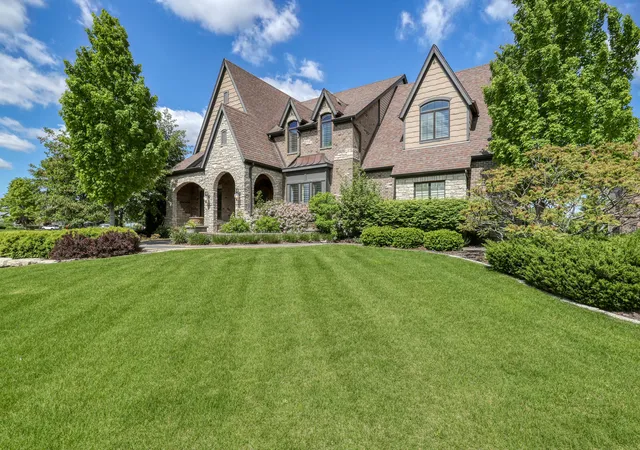 1st image of 11294 York Ct, Frankfort, IL 60423 | MLS# 12614085