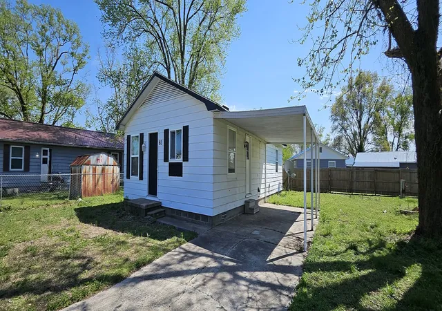 Photo 1 of Single family home for sale at 81 Creek Cir, Mcclure, IL 62957 | MLS# 12614114 | Listing updated on 2026-04-27