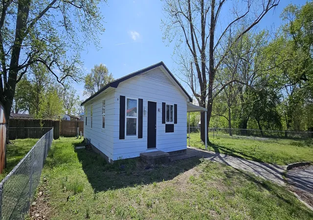 Photo 2 of Single family home for sale at 81 Creek Cir, Mcclure, IL 62957 | MLS# 12614114 | Listing updated on 2026-04-27