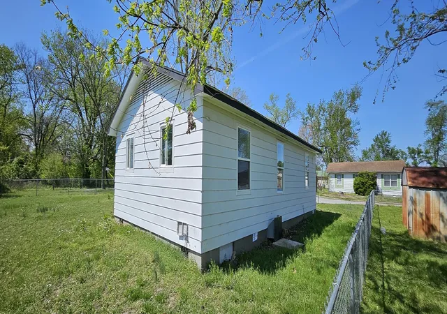 Photo 3 of Single family home for sale at 81 Creek Cir, Mcclure, IL 62957 | MLS# 12614114 | Listing updated on 2026-04-27
