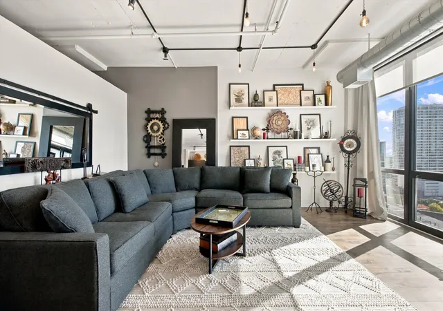 Photo 3 of Condo for sale at 1530 S State St #15K, Chicago, IL 60605 | MLS# 12614139 | Listing updated on 2026-10-07