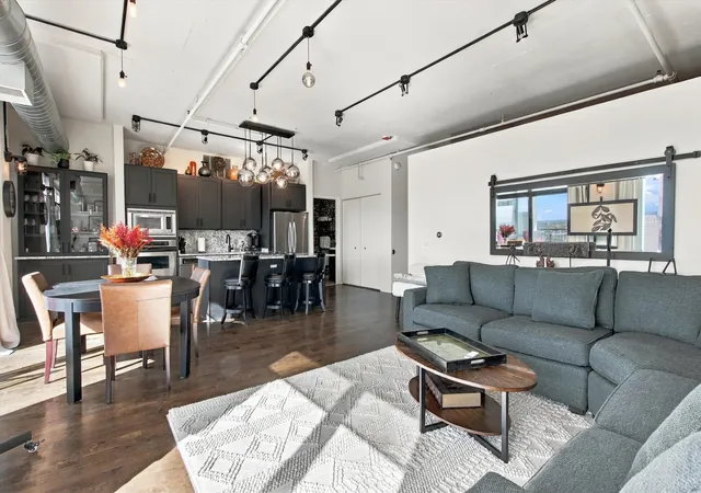Photo 4 of Condo for sale at 1530 S State St #15K, Chicago, IL 60605 | MLS# 12614139 | Listing updated on 2026-10-07