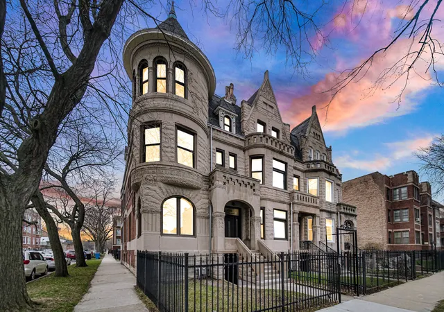 Photo 2 of Single family home for sale at 4558 S Ellis Ave, Chicago, IL 60653 | MLS# 12614239 | Listing updated on 2026-04-28
