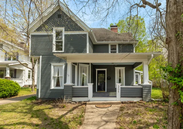 2nd image of 201 S Maple St, Carbondale, IL 62901 | MLS# 12614519