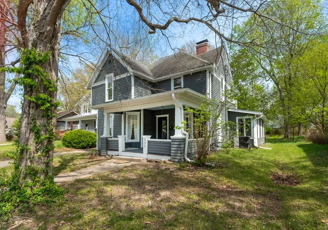 1st image of 201 S Maple St, Carbondale, IL 62901 | MLS# 12614519