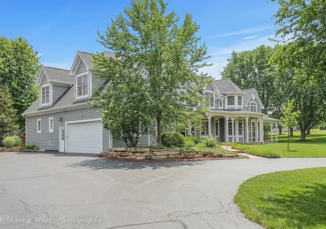4th image of 28W524 Wynn Ave, West Chicago, IL 60185 | MLS# 12614608