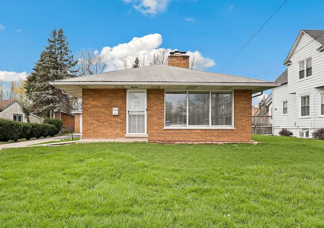 Photo 2 of Single family home for sale at 214 N Hunter St, Thornton, IL 60476 | MLS# 12614738 | Listing updated on 2026-10-20