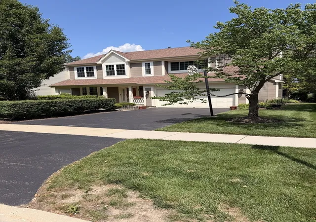 Homes for sale in Grayslake, IL | 34121 N Sulkey Dr, Grayslake, IL 60030 | MLS# 12614747
