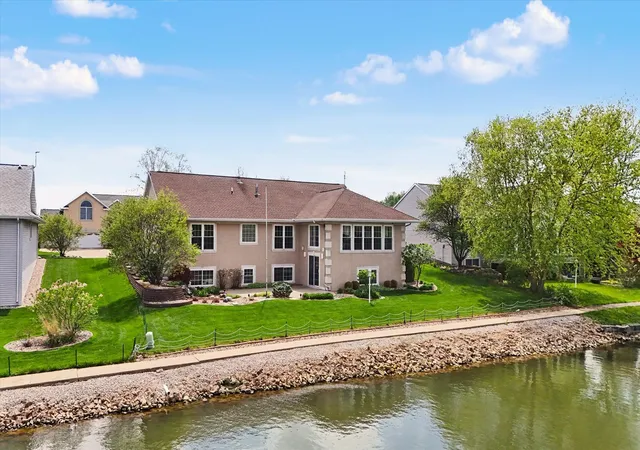 Homes for sale in Urbana, IL | 2910 Rutherford Dr, Urbana, IL 61802 | MLS# 12614820