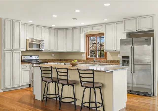 Photo 3 of Single family home for sale at 545 Andrew Ln, Lake Zurich, IL 60047 | MLS# 12614941 | Listing updated on 2026-09-22