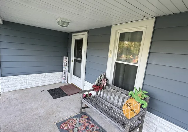 Photo 3 of Single family home for sale at 311 N Goldheimer Ave, Benton, IL 62812 | MLS# 12615017 | Listing updated on 2026-08-08