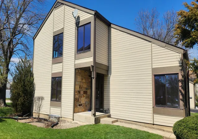 2nd image of 548 Alton Ct, Carol Stream, IL 60188 | MLS# 12615132
