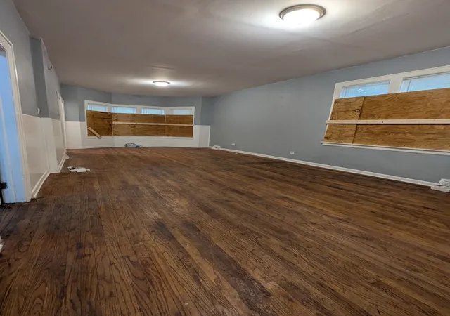 2nd image of 8601 S Kingston Ave, Chicago, IL 60617 | MLS# 12615145