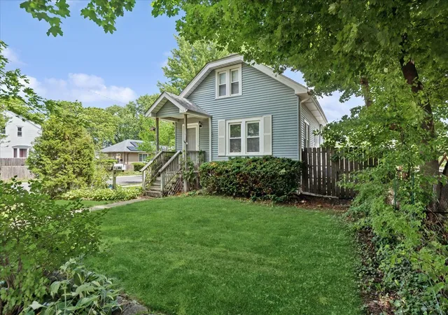 Photo 1 of Single family home for sale at 427 S Elmwood Ave, Waukegan, IL 60085 | MLS# 12615276 | Listing updated on 2026-07-27