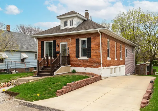 Photo 2 of Single family home for sale at 1604 Sobieski St, Lasalle, IL 61301 | MLS# 12615652 | Listing updated on 2026-08-17