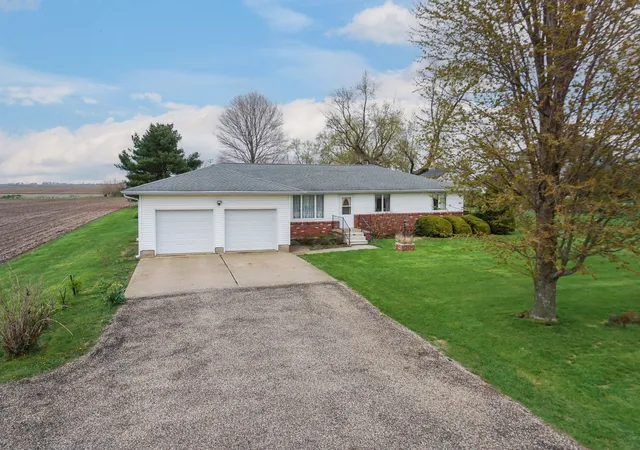 1st image of 1109 W 4th St, Delavan, IL 61734 | MLS# 12615677
