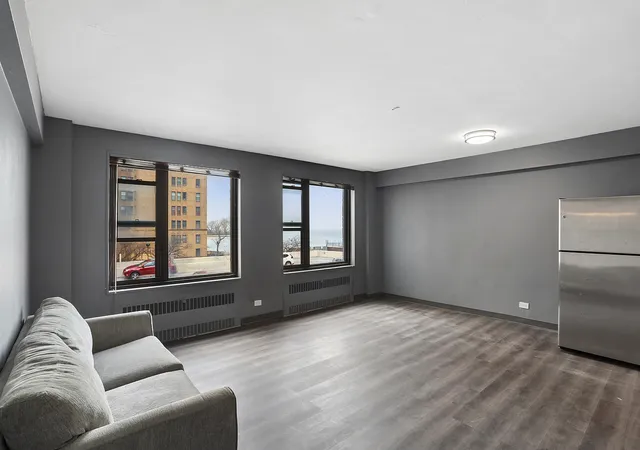 2nd image of 7355 S S Shore Dr, Chicago, IL 60649