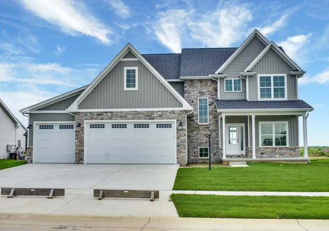 Homes for sale in Mahomet, IL | 1416 Tinley Ln, Mahomet, IL 61853 | MLS# 12615758