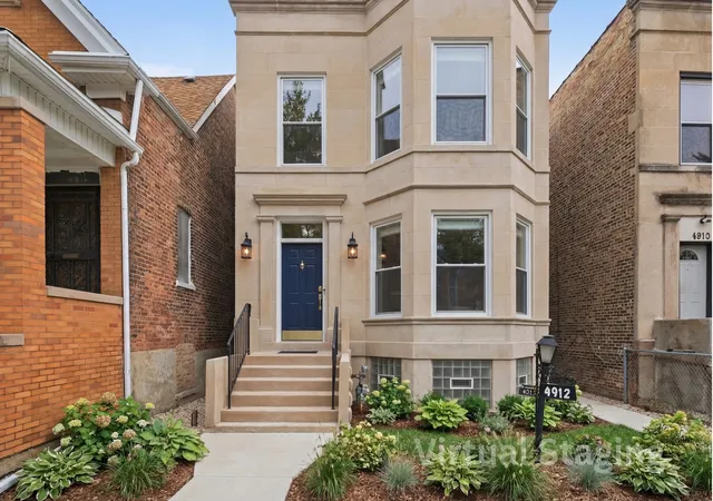 Photo 1 of Sale Pending at 4912 W Fulton St, Chicago, IL 60644 | MLS# 12615772 | Listing updated on 2026-07-31