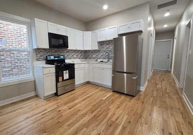 4th image of 3516 W Polk St, Chicago, IL 60624 | MLS# 12615773