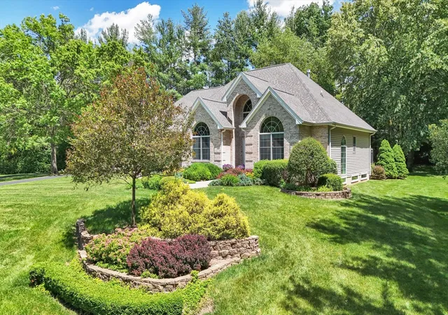 2nd image of 1802 N Concord Ln, Urbana, IL 61802 | MLS# 12615843