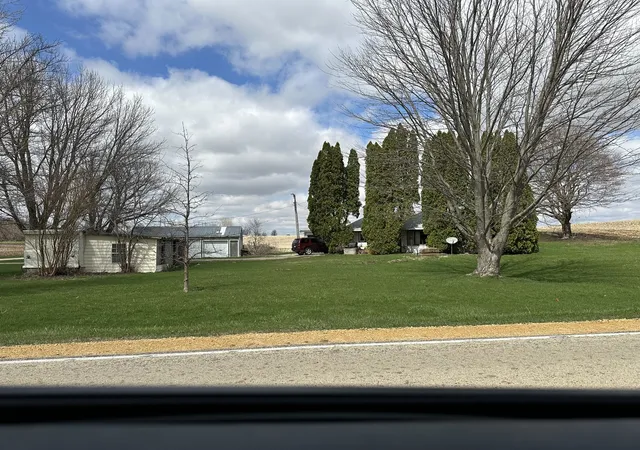 Photo 1 of Single family home for sale at 2999 Hartman Rd, Chadwick, IL 61014 | MLS# 12615871 | Listing updated on 2026-09-20