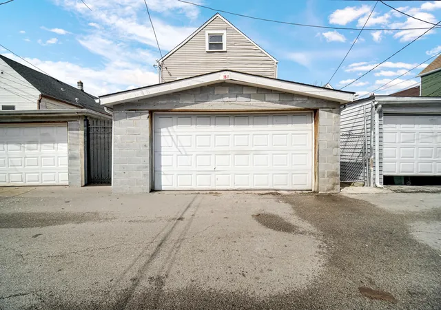 16th image of 2631 S Sawyer Ave, Chicago, IL 60623 | MLS# 12616053