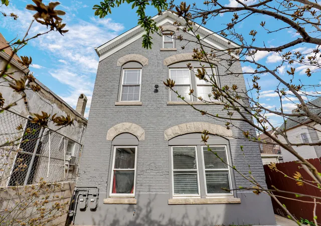 3rd image of 2631 S Sawyer Ave, Chicago, IL 60623 | MLS# 12616053