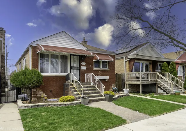 Photo 3 of Sale Pending at 6528 S Kildare Ave, Chicago, IL 60629 | MLS# 12616250 | Listing updated on 2026-09-22