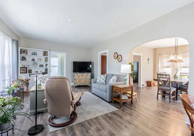 Photo 4 of Single family home for sale at 225 W Central Ave, Princeton, IL 61356 | MLS# 12616278 | Listing updated on 2026-09-02