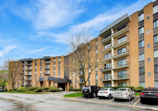 Condo for sale at 700 N Bruce Ln #312, Glenwood, IL 60425 | MLS# 12616285