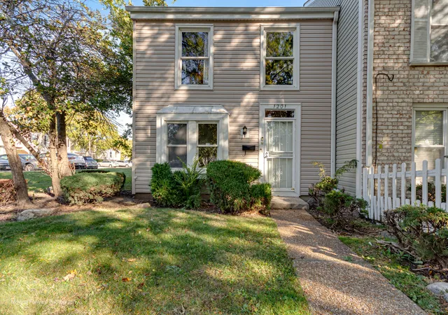 Photo 1 of Townhouse for sale at 1201 Williamsburg Rd, Country Club Hills, IL 60478 | MLS# 12616293 | Listing updated on 2026-09-21