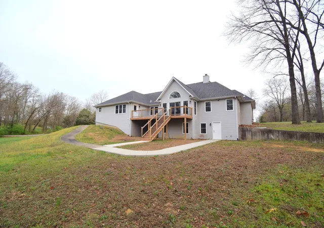 Photo 2 of Single family home for sale at 12139 E Hutchison Rd, Mt Vernon, IL 62864 | MLS# 12616452 | Listing updated on 2026-08-12
