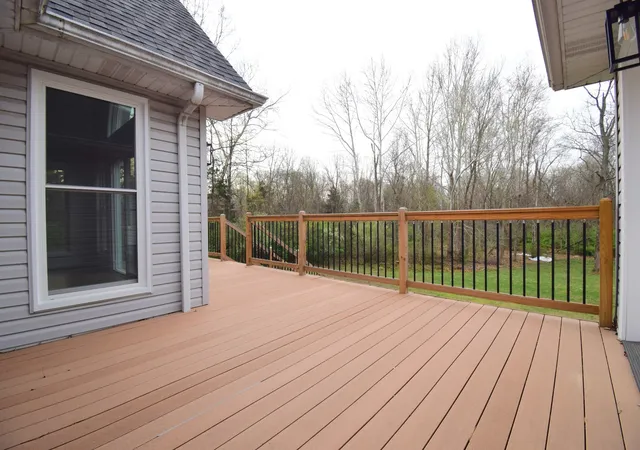 Photo 4 of Single family home for sale at 12139 E Hutchison Rd, Mt Vernon, IL 62864 | MLS# 12616452 | Listing updated on 2026-08-12